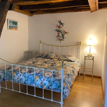 La Ferme Du Gorgin Bed & Breakfast *