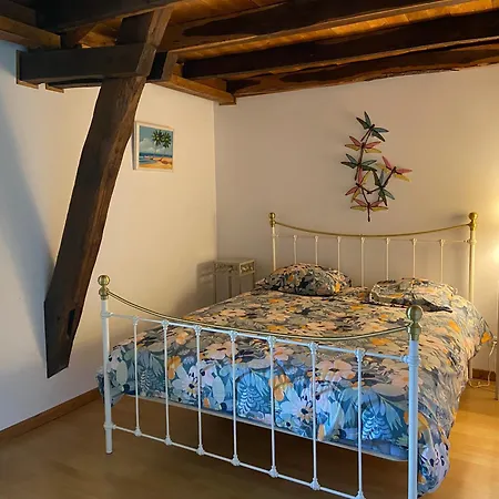 La Ferme Du Gorgin Bed & Breakfast Innimond
