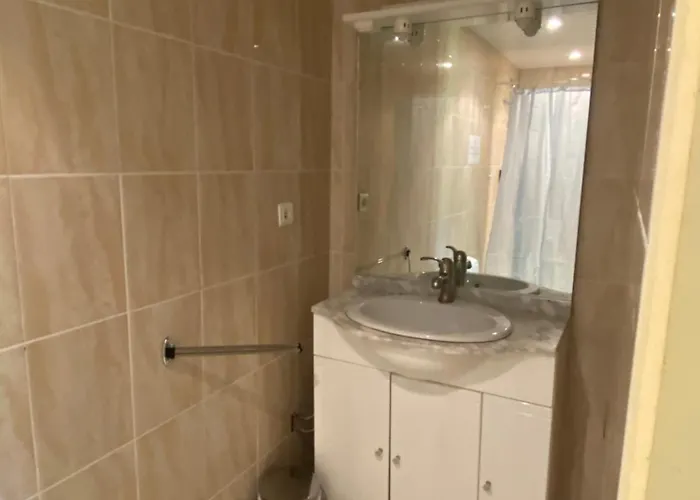 La Ferme Du Gorgin Bed and breakfast *